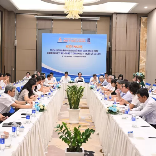 Hội nghị triển khai kế hoạch sản xuất kinh doanh năm 2025 Nhóm Công ty mẹ - Công ty con Công ty Thuốc lá Sài Gòn